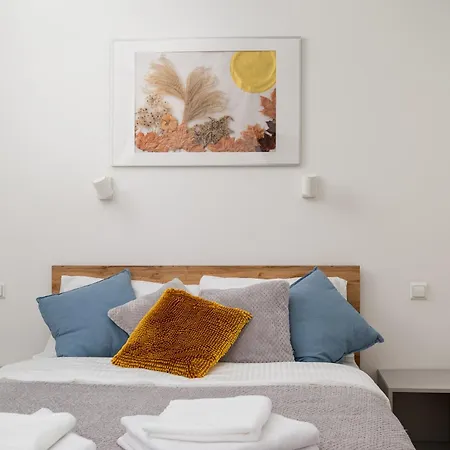 Apartment Siekierki Serene By Bookinghost